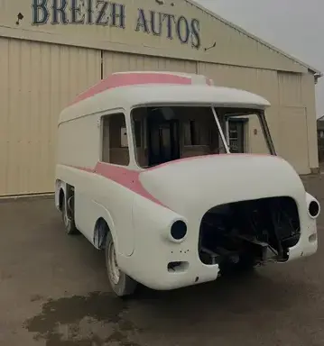 restauration de voitures anciennes à Monfort-sur-Meu - image 2